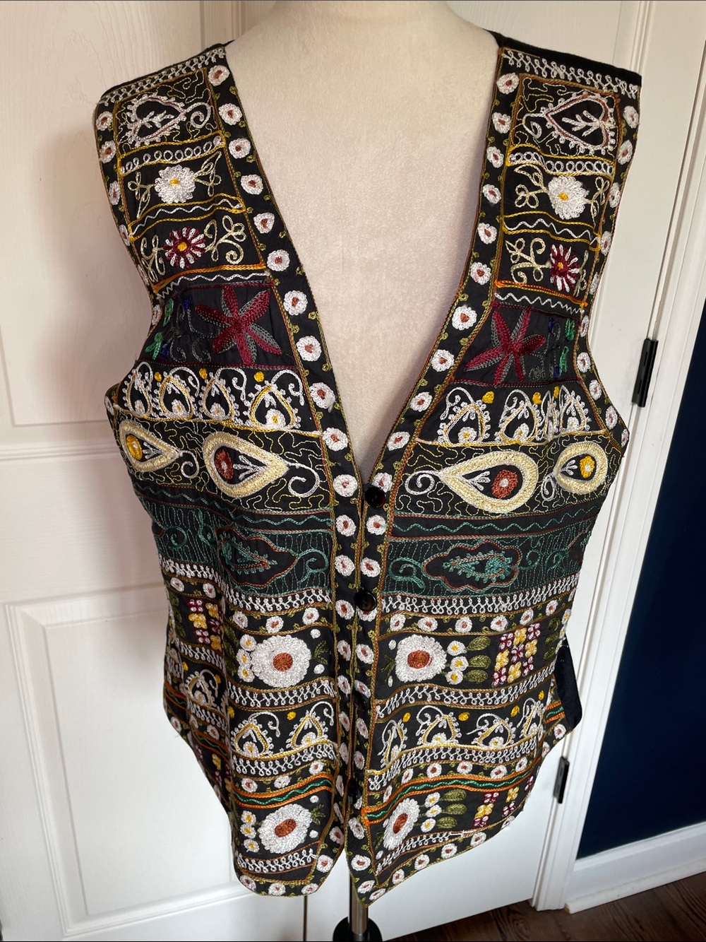 Vintage Mary McFadden Embroidered Boho Vest Women's Medium Ethnic Geometric 90s